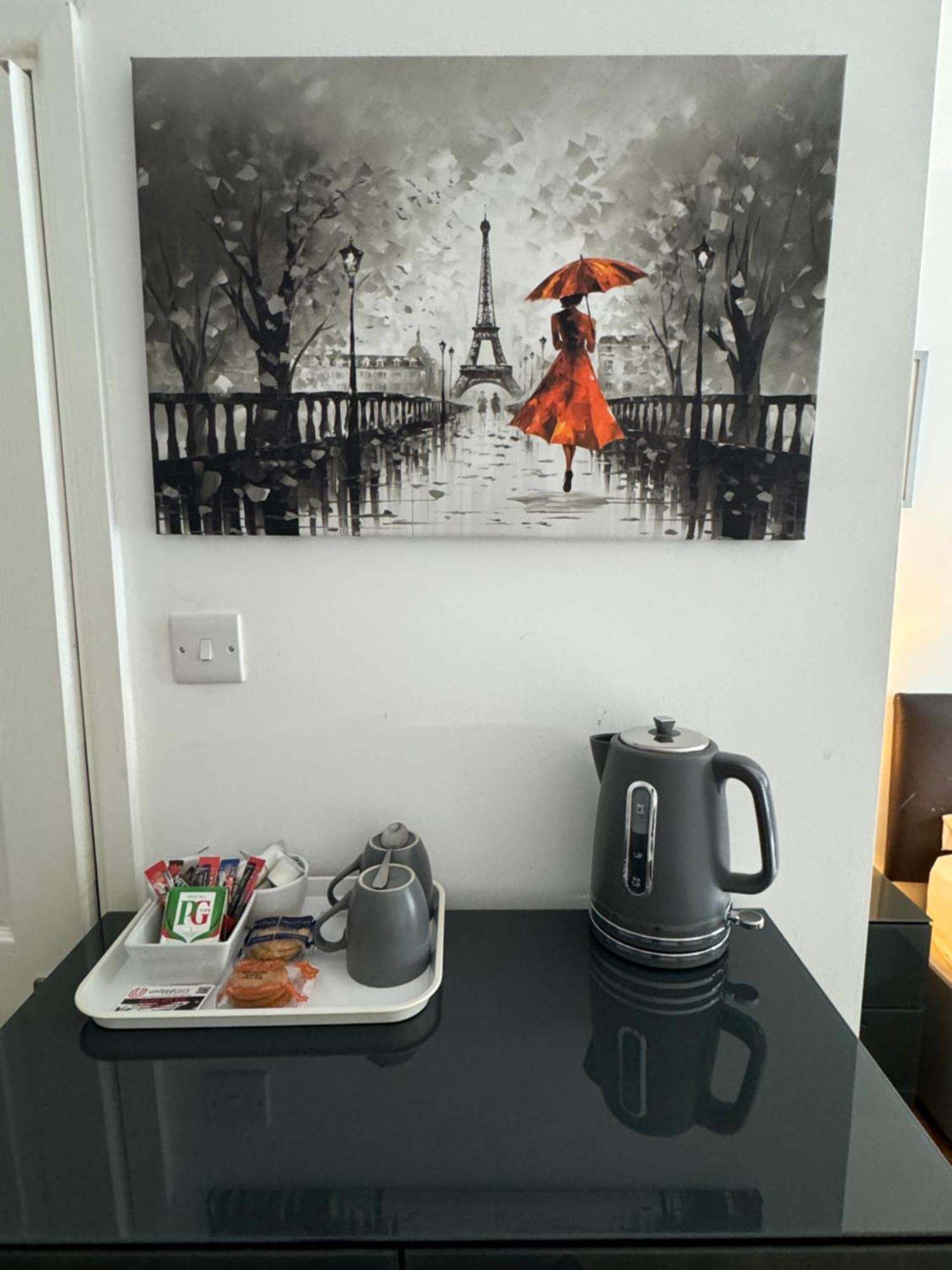 קרואולי Oakhurst Gatwick B&B מראה חיצוני תמונה