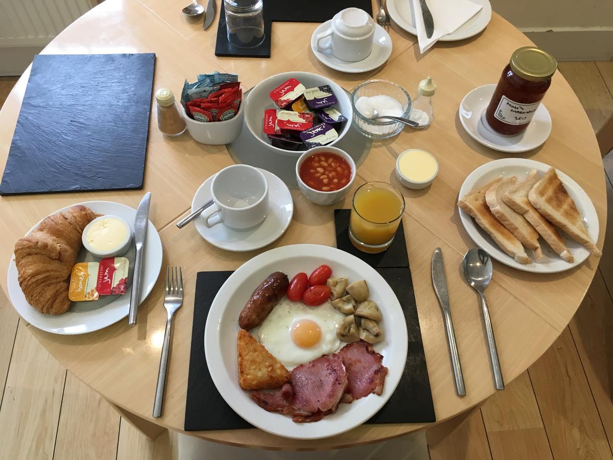 קרואולי Oakhurst Gatwick B&B מראה חיצוני תמונה